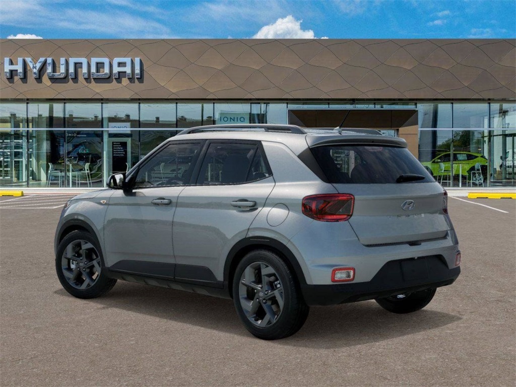 2025 Hyundai Venue SEL Image 6 of 17