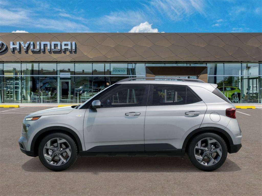 2025 Hyundai Venue SEL Image 7 of 17