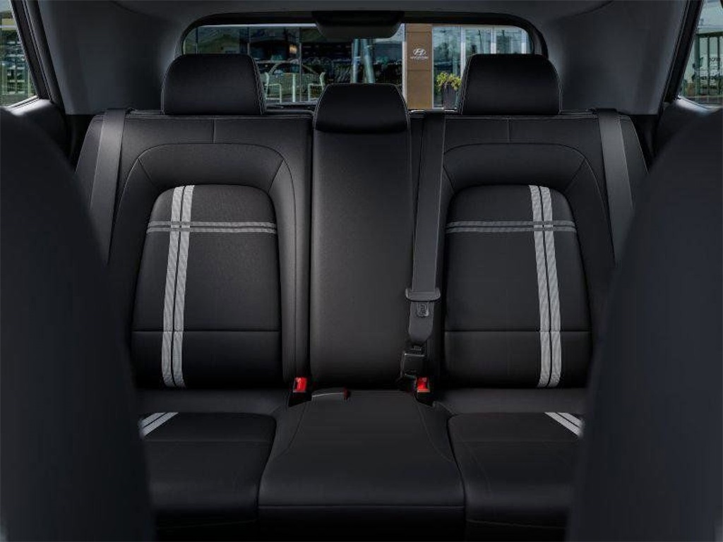 2025 Hyundai Venue SEL Image 9 of 17