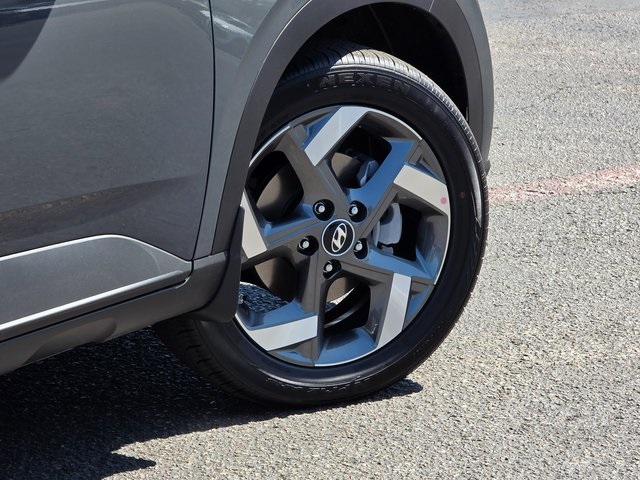 Vehicle image 8 of 45