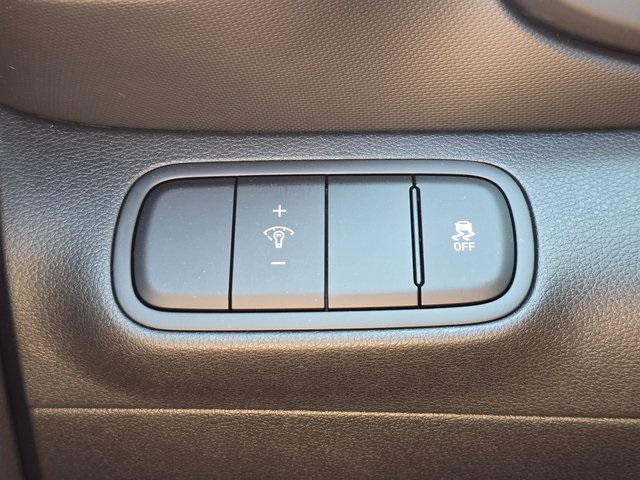 Vehicle image 35 of 45