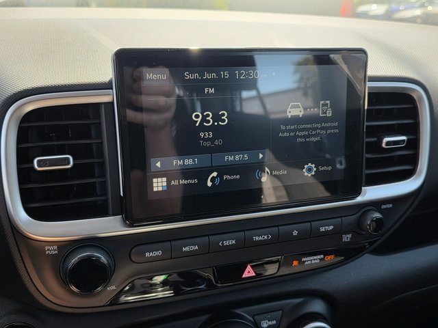 Vehicle image 23 of 45