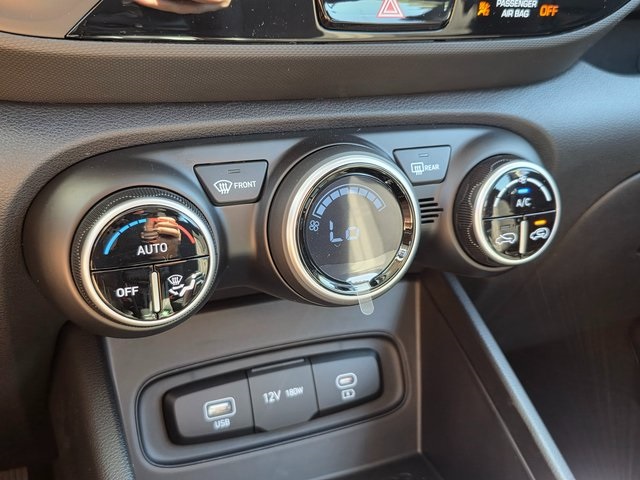 Vehicle image 38 of 45