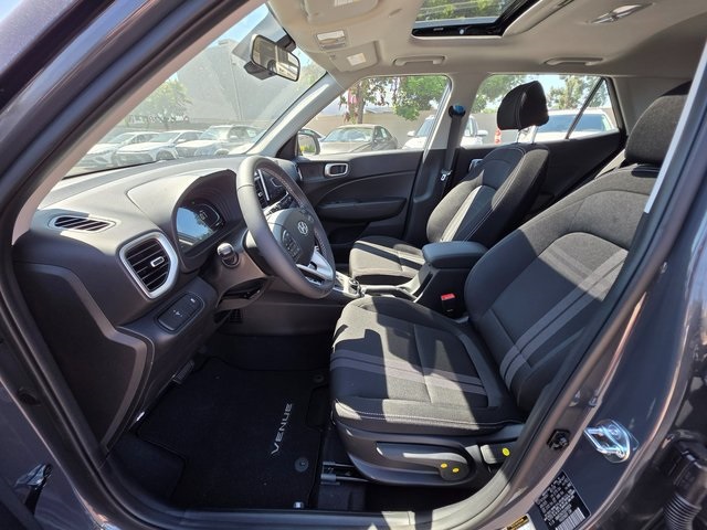 Vehicle image 15 of 45