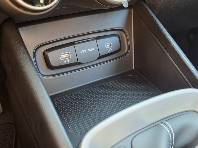 Vehicle image 34 of 45