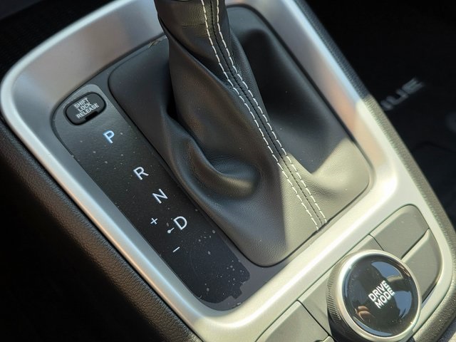Vehicle image 26 of 45