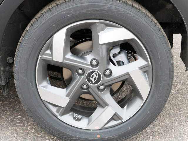 Vehicle image 4 of 11