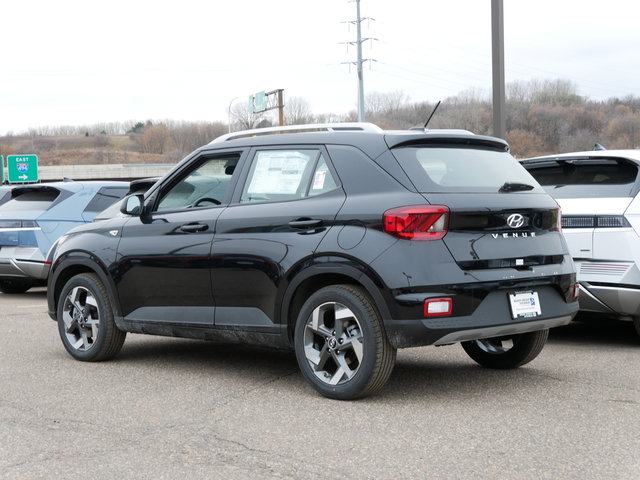 Vehicle image 2 of 11