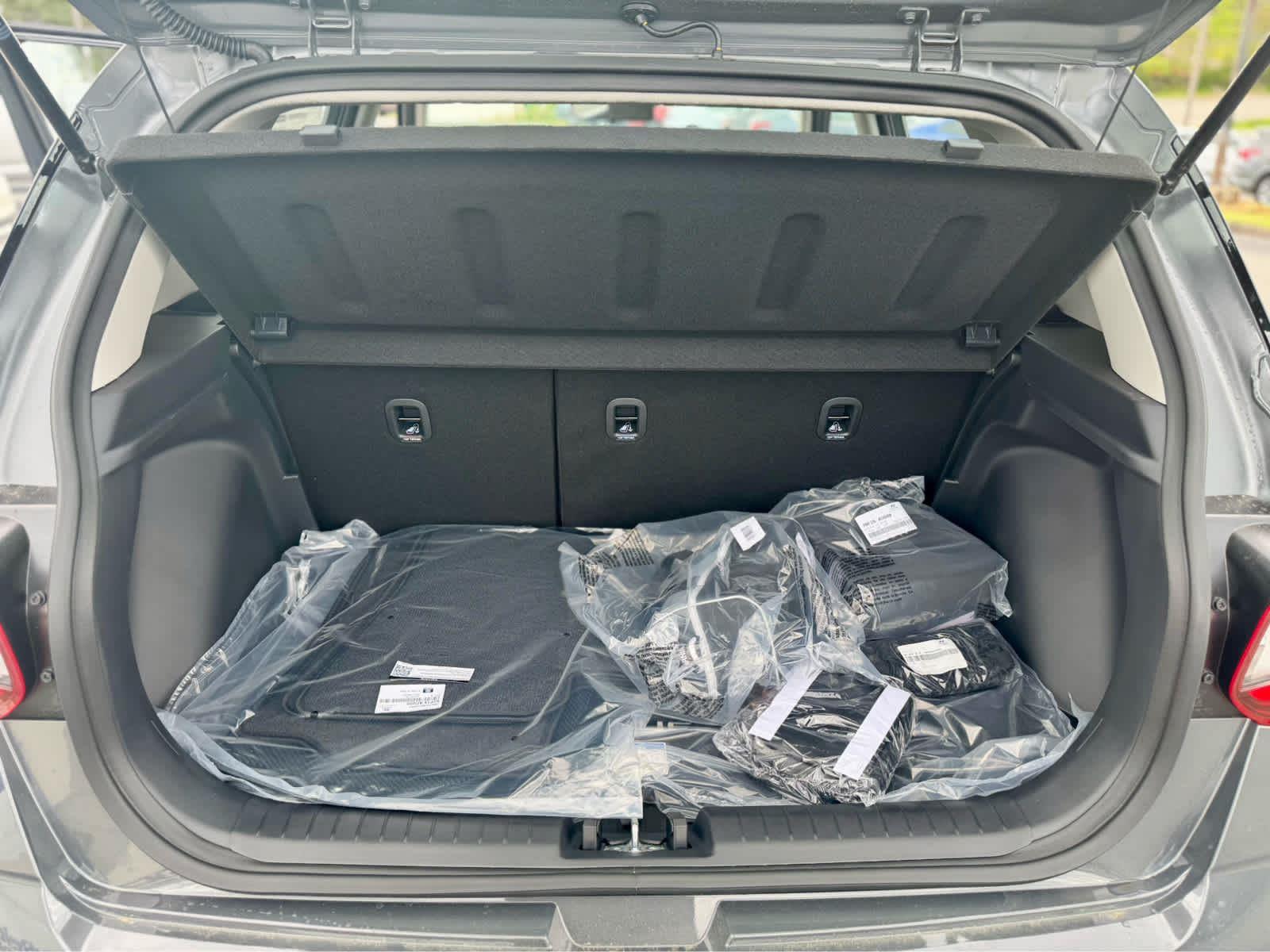 2025 Hyundai Venue SEL Image 7 of 19