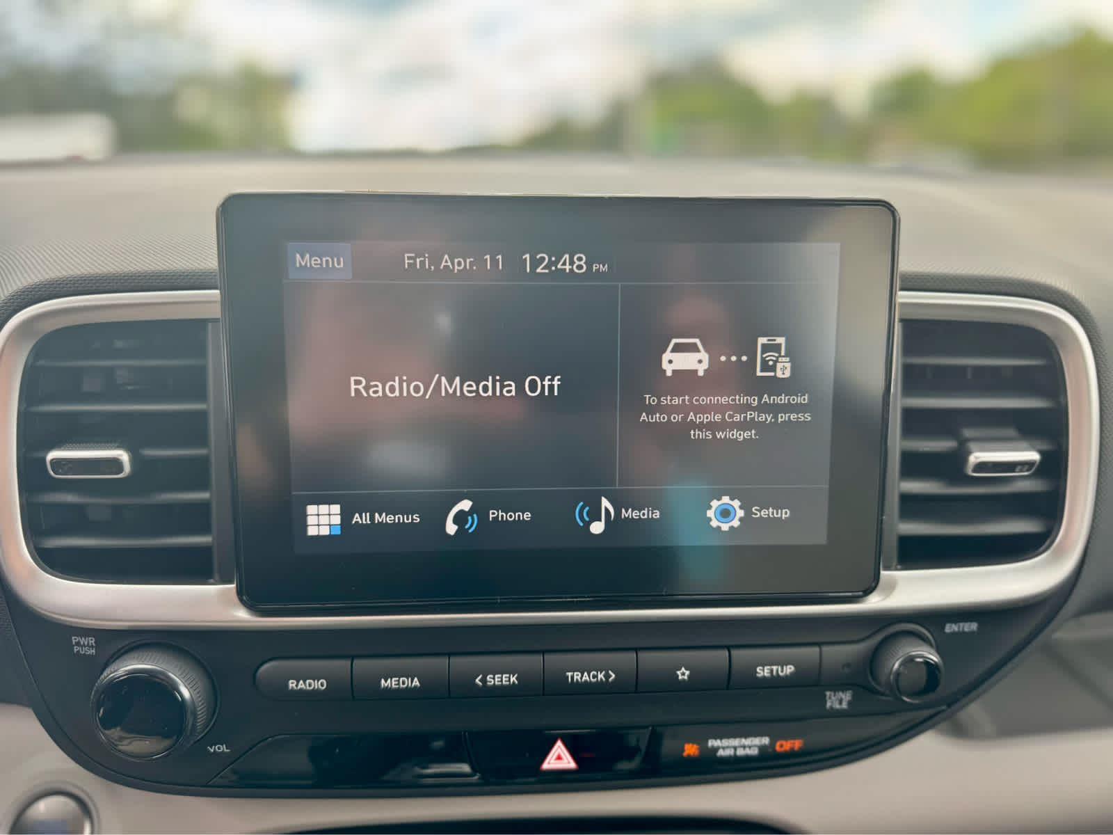 2025 Hyundai Venue SEL Image 13 of 19