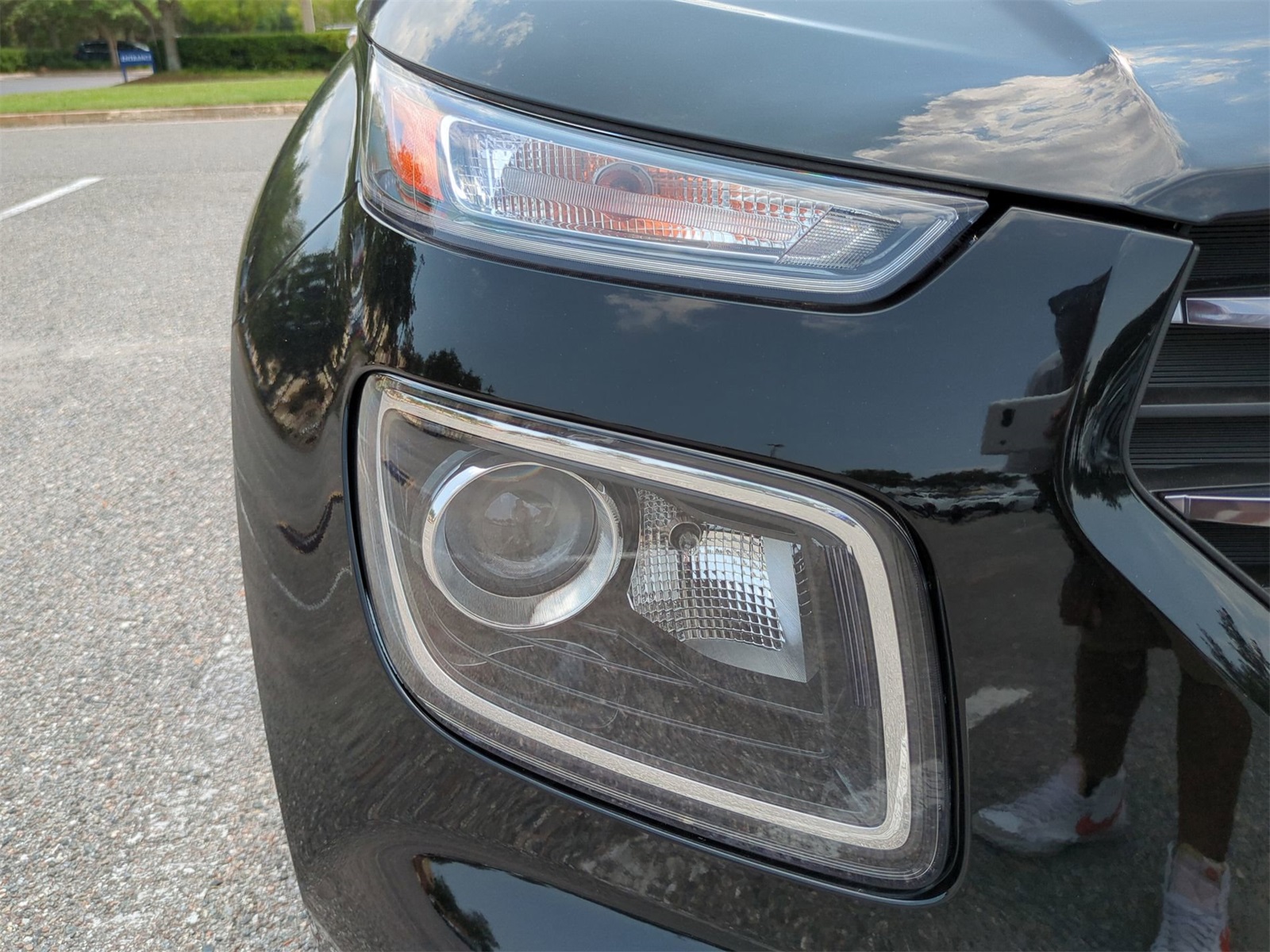 2025 Hyundai Venue SEL Image 16 of 38