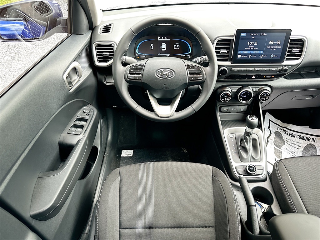 Vehicle image 9 of 19