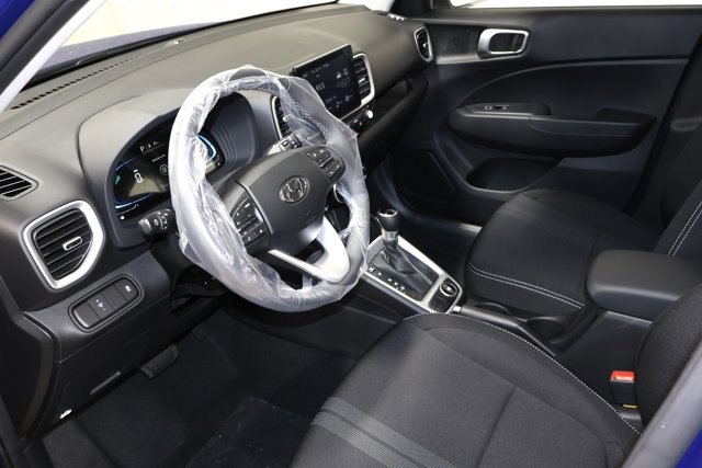Vehicle image 11 of 30