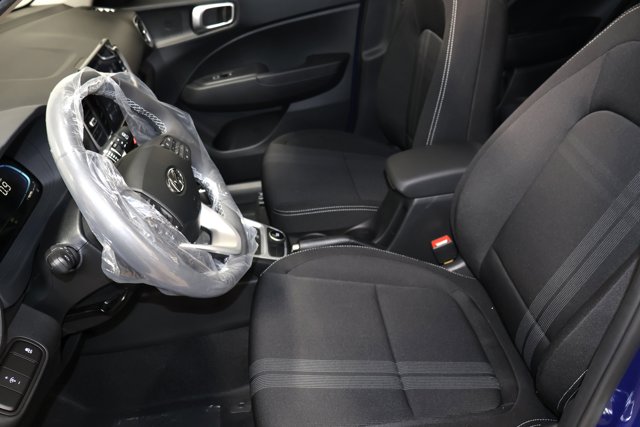 Vehicle image 12 of 30