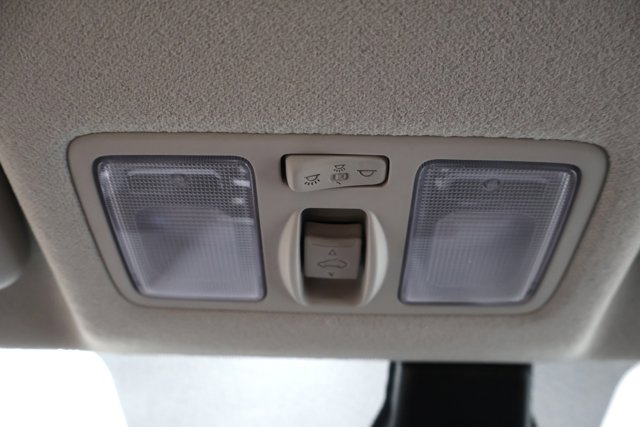 Vehicle image 22 of 30