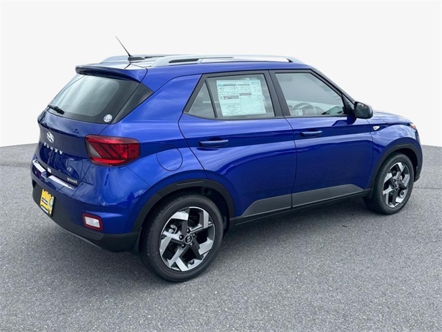 2025 Hyundai Venue SEL Image 3 of 20