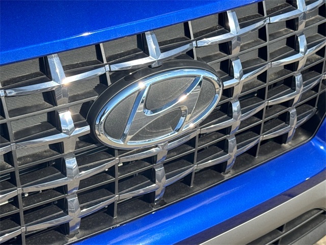 2025 Hyundai Venue SEL Image 17 of 20