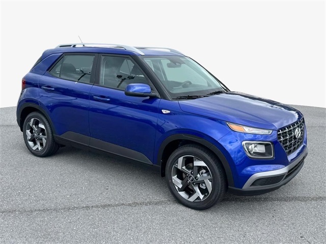 2025 Hyundai Venue SEL Image 2 of 20