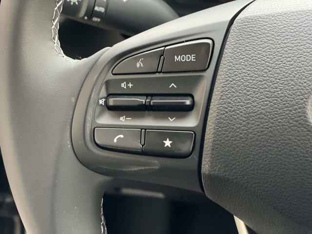 2025 Hyundai Venue SEL Image 17 of 20