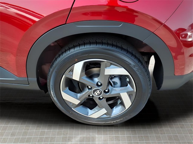 2025 Hyundai Venue SEL Image 7 of 19