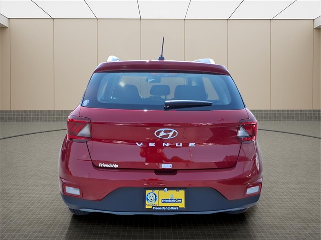 2025 Hyundai Venue SEL Image 4 of 19