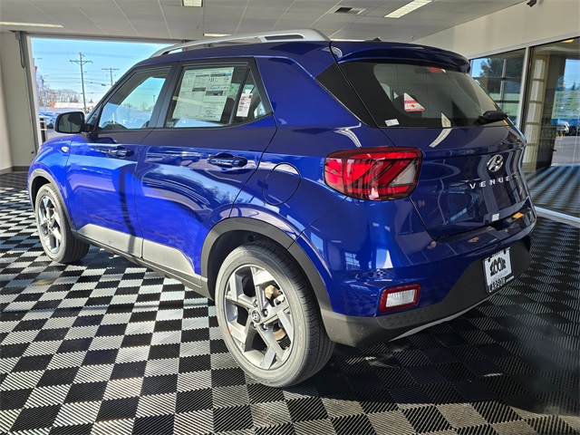 Vehicle image 8 of 29