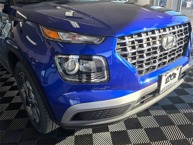 Vehicle image 12 of 29