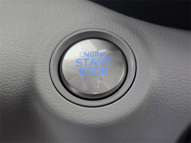 Vehicle image 23 of 29