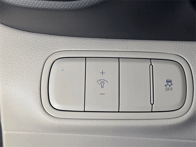Vehicle image 24 of 29
