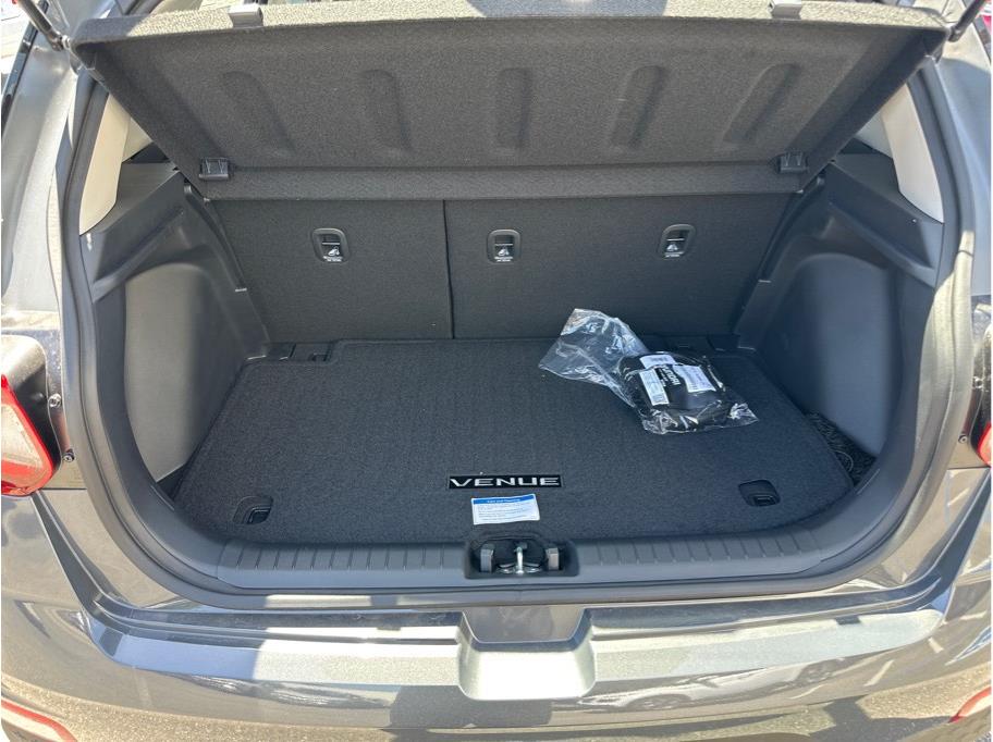 Vehicle image 9 of 24