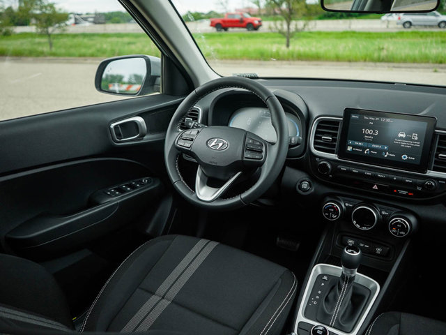 Vehicle image 13 of 24