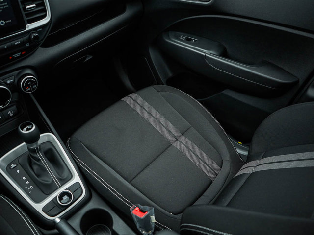 Vehicle image 23 of 24