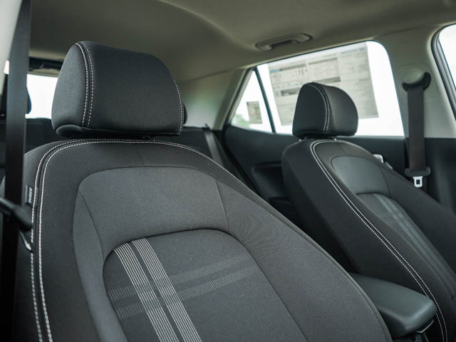 Vehicle image 10 of 24