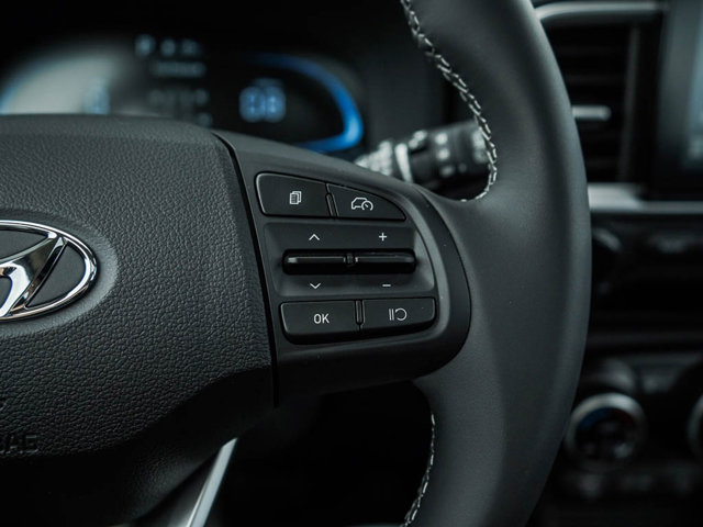 Vehicle image 19 of 24