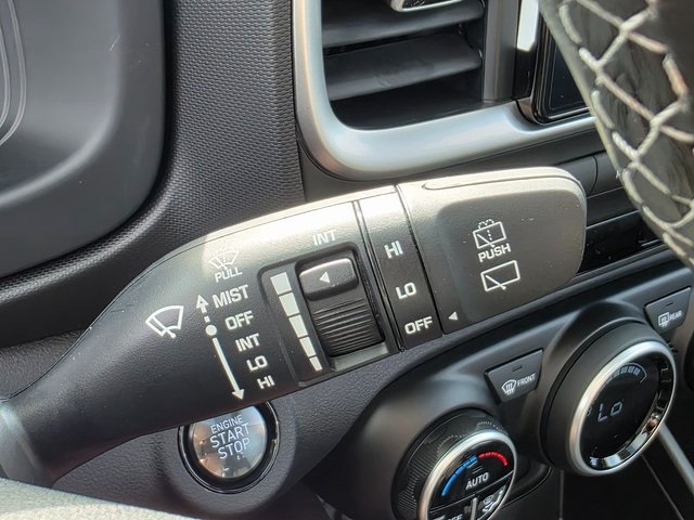 Vehicle image 34 of 44
