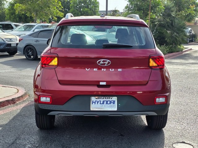 Vehicle image 6 of 44