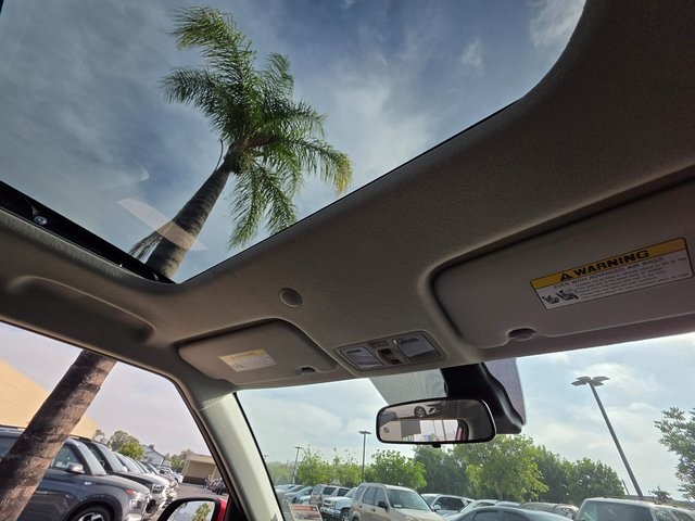 Vehicle image 12 of 44