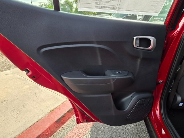 Vehicle image 20 of 44