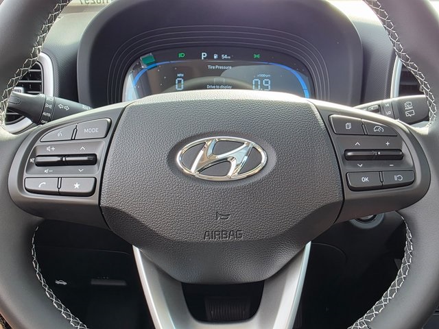 Vehicle image 24 of 44