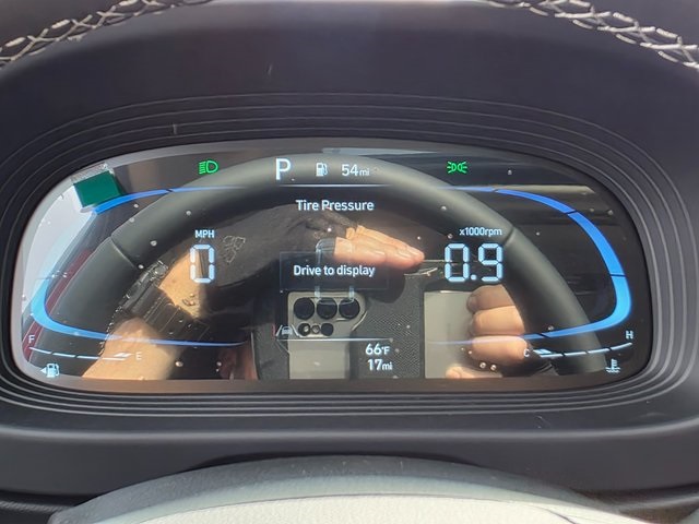 Vehicle image 23 of 44