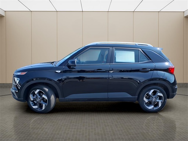 2025 Hyundai Venue SEL Image 6 of 19