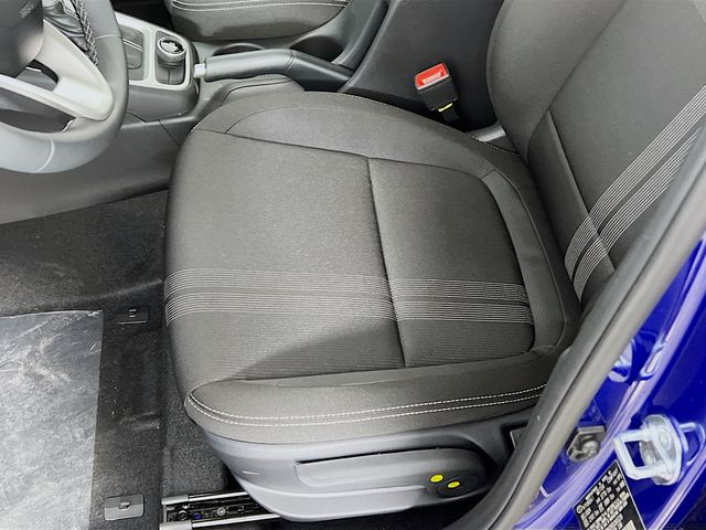 Vehicle image 17 of 25