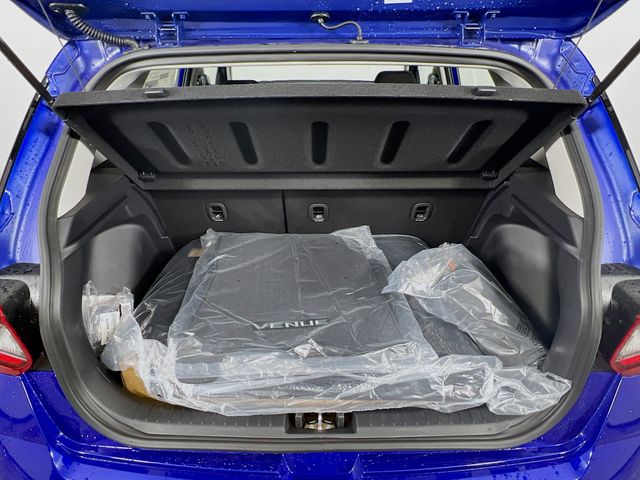 Vehicle image 23 of 25