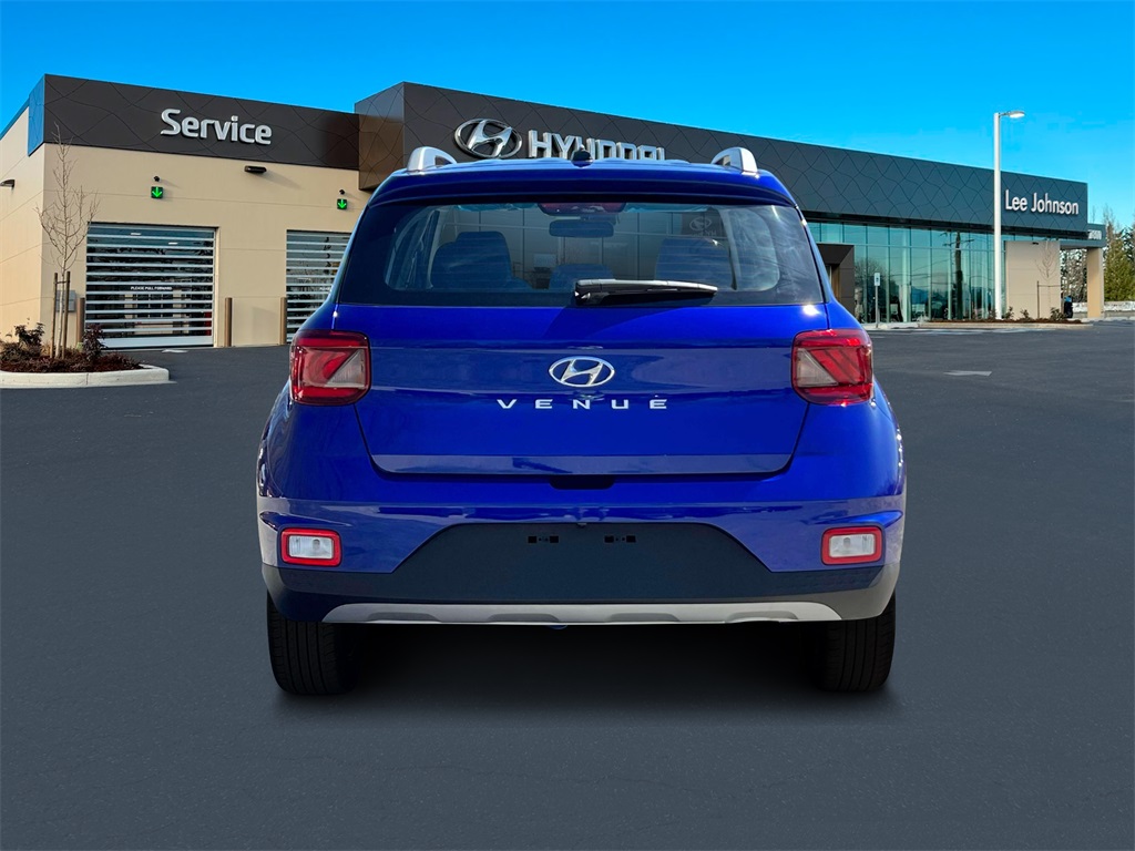 Vehicle image 5 of 19