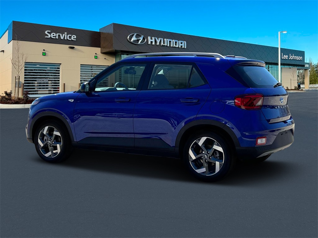 Vehicle image 8 of 19