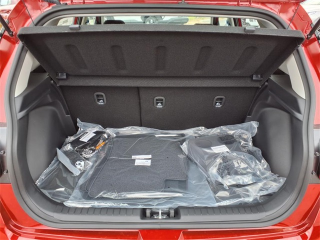 2025 Hyundai Venue SEL Image 5 of 17