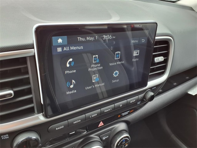 2025 Hyundai Venue SEL Image 11 of 17