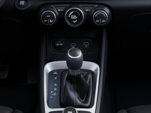 Vehicle image 16 of 17