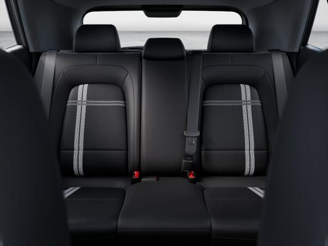 Vehicle image 12 of 17