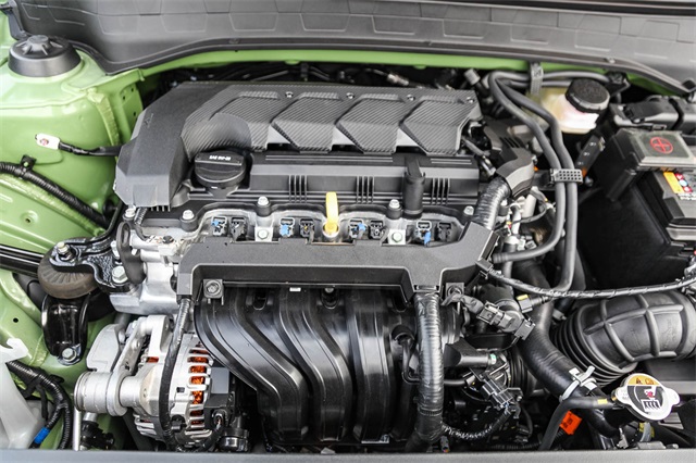 2025 Hyundai Venue SEL Image 9 of 27